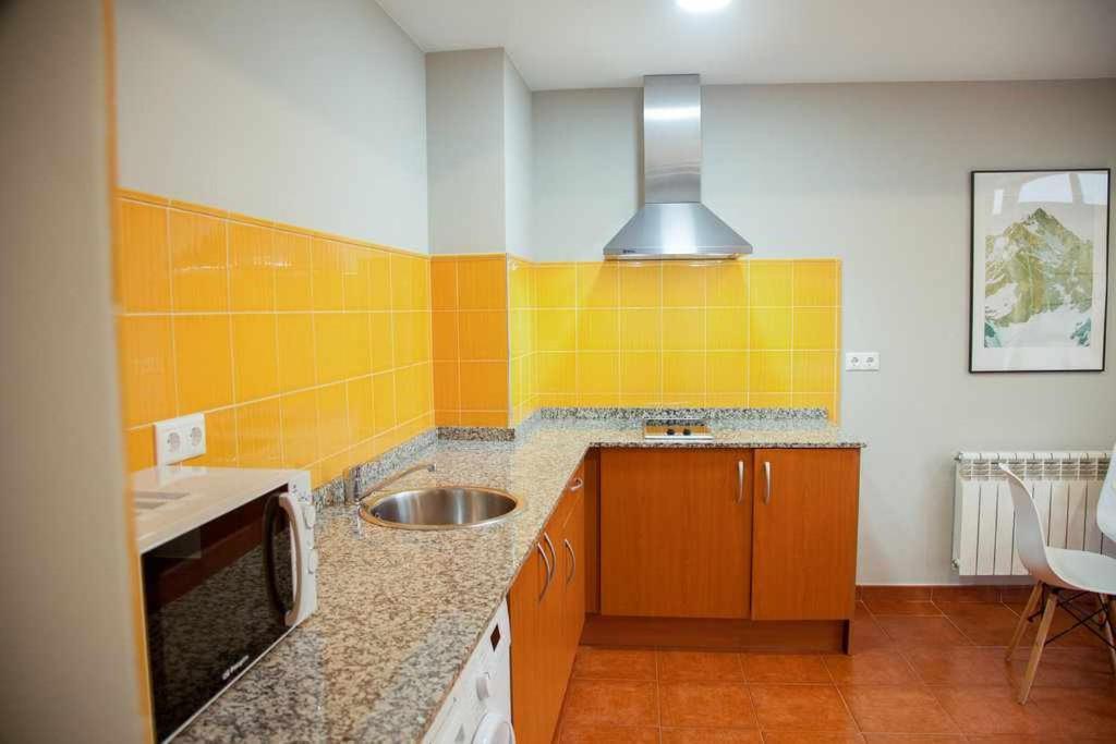 Cumbres De Los Picos Apartamento Los Abedules Poo  Exterior foto